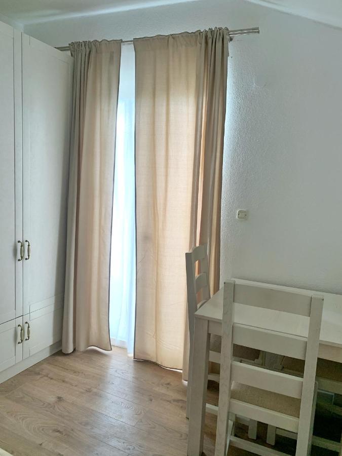 Apartments Villa Antony 2 Дрвеник Экстерьер фото